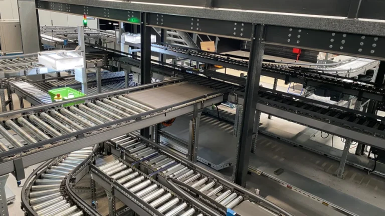 Order control and traceability by industry